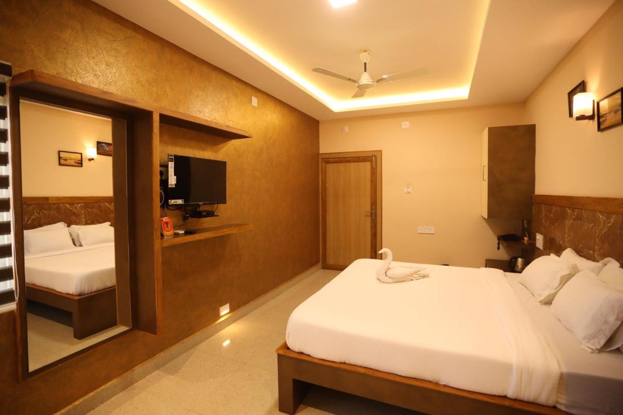 Hotel Southern Heritage Udupi Buitenkant foto