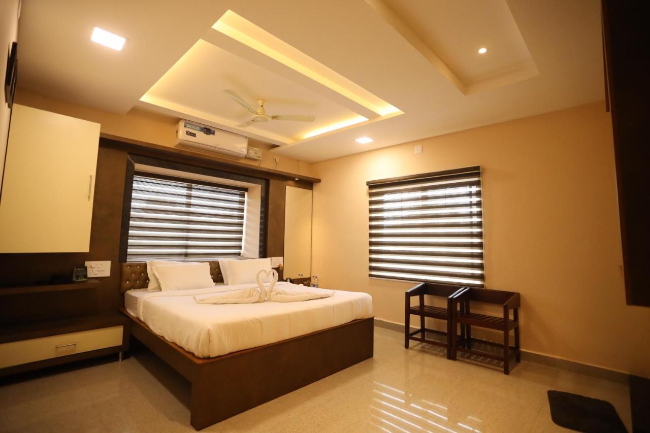 Hotel Southern Heritage Udupi Buitenkant foto