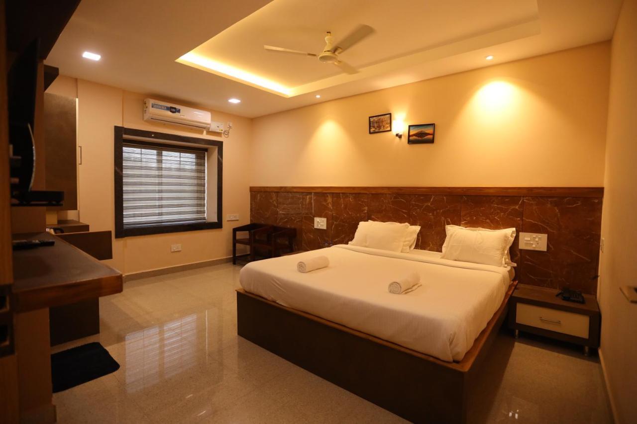 Hotel Southern Heritage Udupi Buitenkant foto